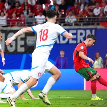 Francisco Conceicao is Portugal’s hero in last-gasp win over Czech Republic